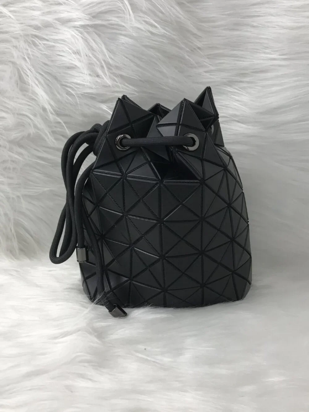 NEW BAO BAO ISSEY MIYAKE  WRING  Black shoulder bag - Picture 2 of 12